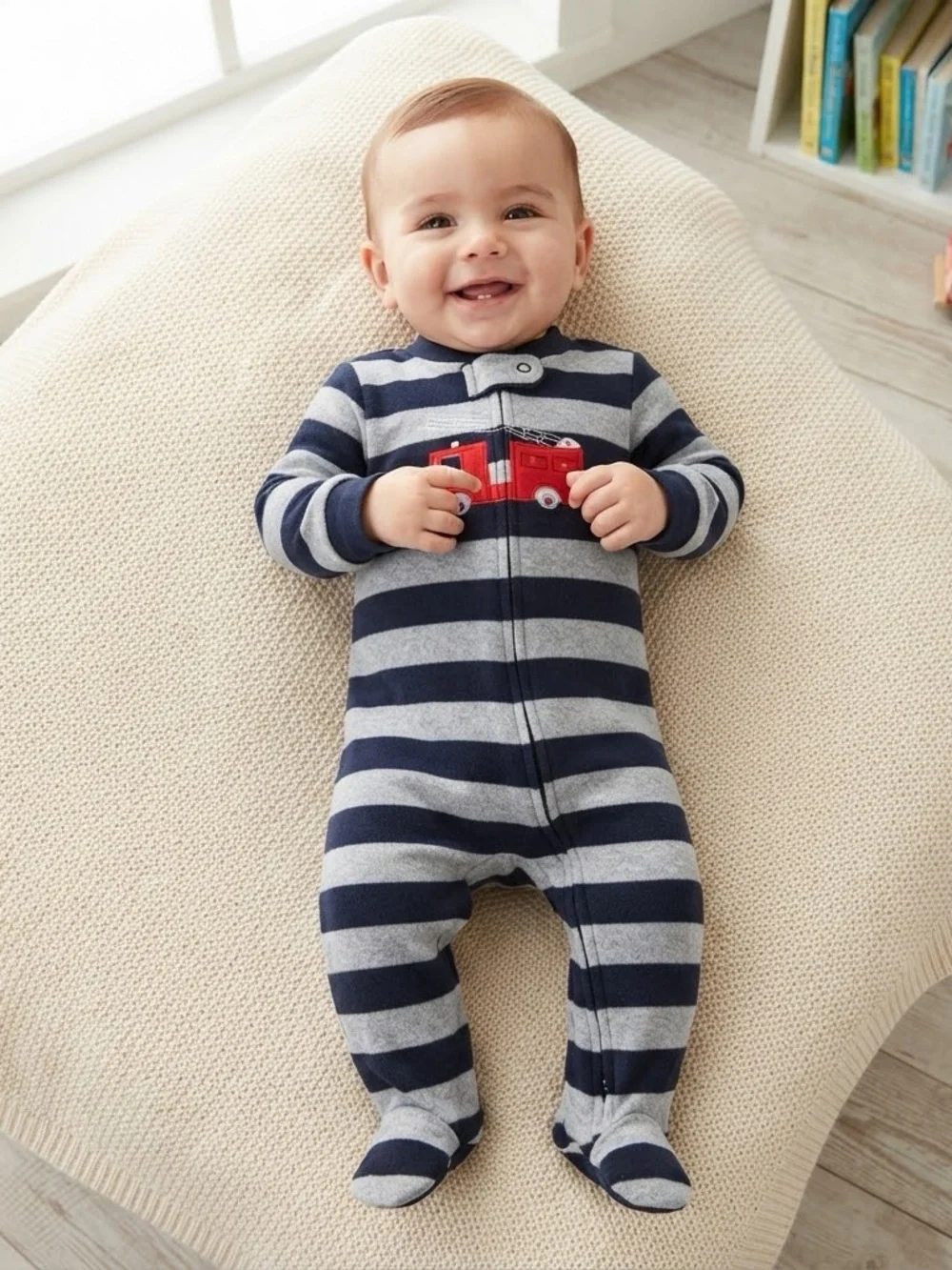 Carter’s Baby Boy Fleece Footed Pajamas 9 Months Fire Truck Zip-Up Sleep & Play